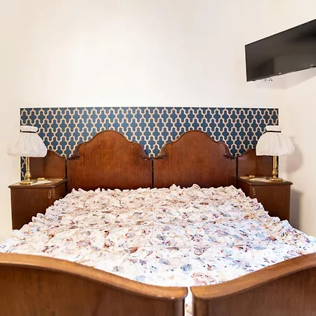 Vila Opocno * Opočno