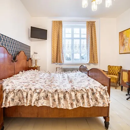 Vila Opocno Maison d'hôtes