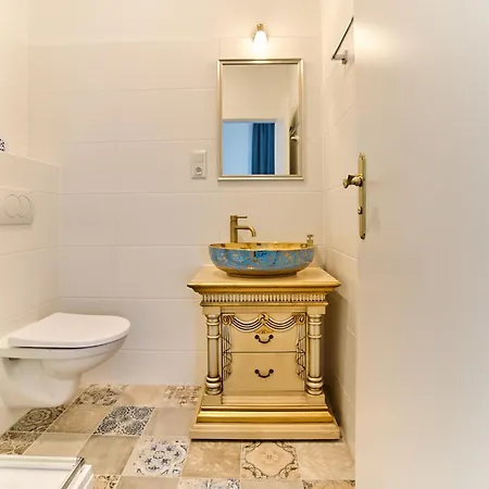 Vila Opocno * Opočno