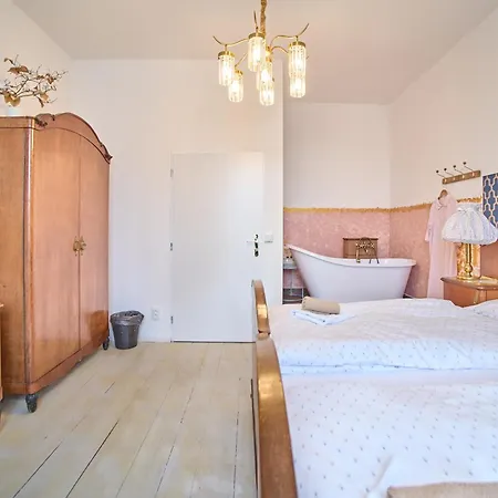 Vila Opocno Maison d'hôtes Opočno