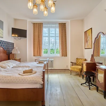 Vila Opocno Maison d'hôtes *