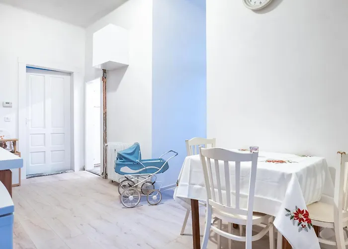Vila Opocno بيت ضيافة *